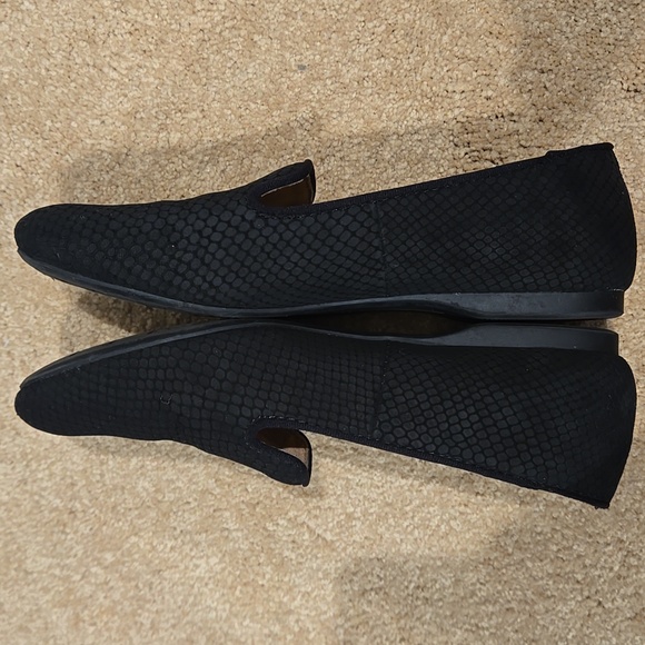 Kelly & Katie Black Loafers Size 6.5 - Picture 2 of 6